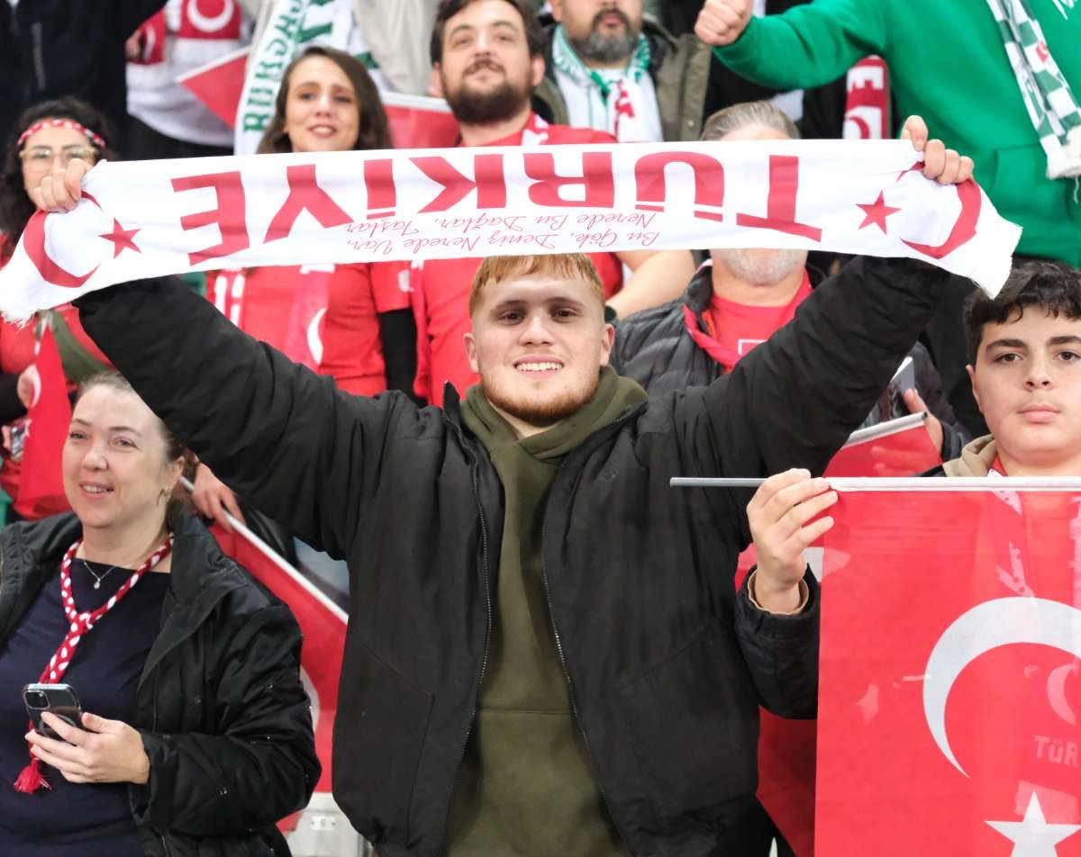 (ÖZEL) Türkiye-Bulgaristan taraftar fotoğrafları