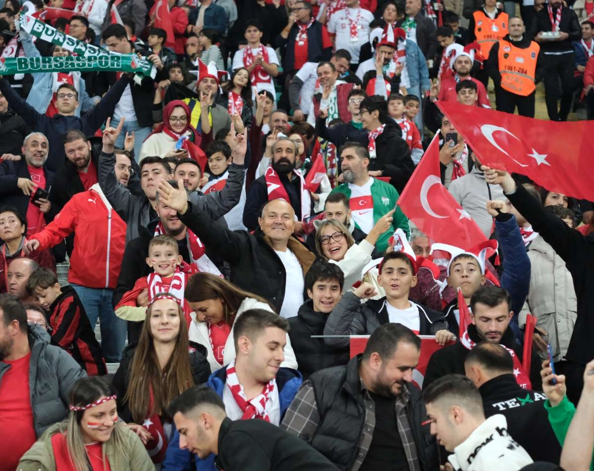 (ÖZEL) Türkiye-Bulgaristan taraftar fotoğrafları