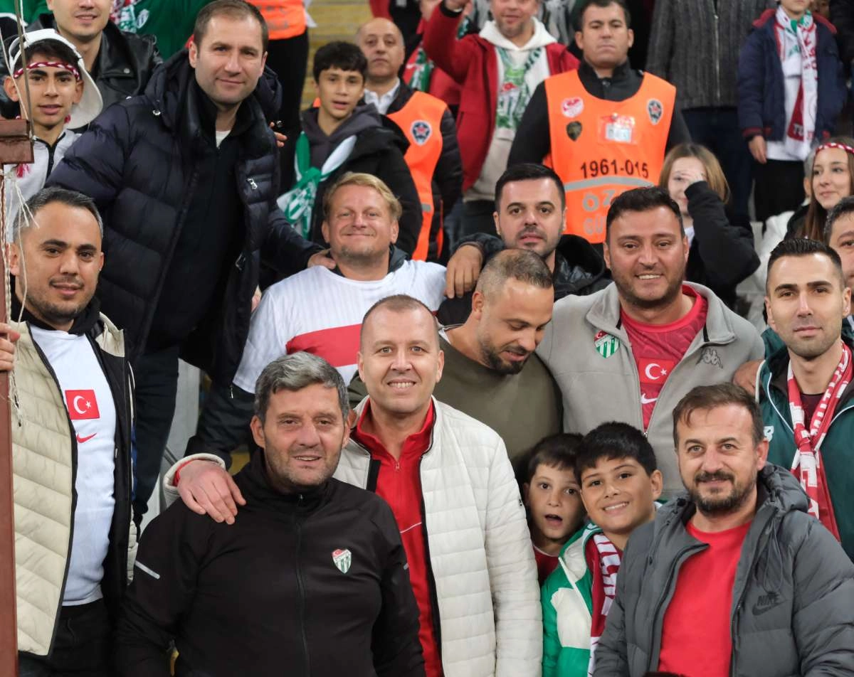 (ÖZEL) Türkiye-Bulgaristan taraftar fotoğrafları