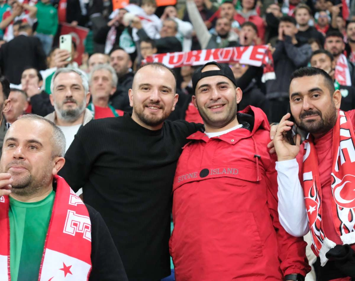 (ÖZEL) Türkiye-Bulgaristan taraftar fotoğrafları