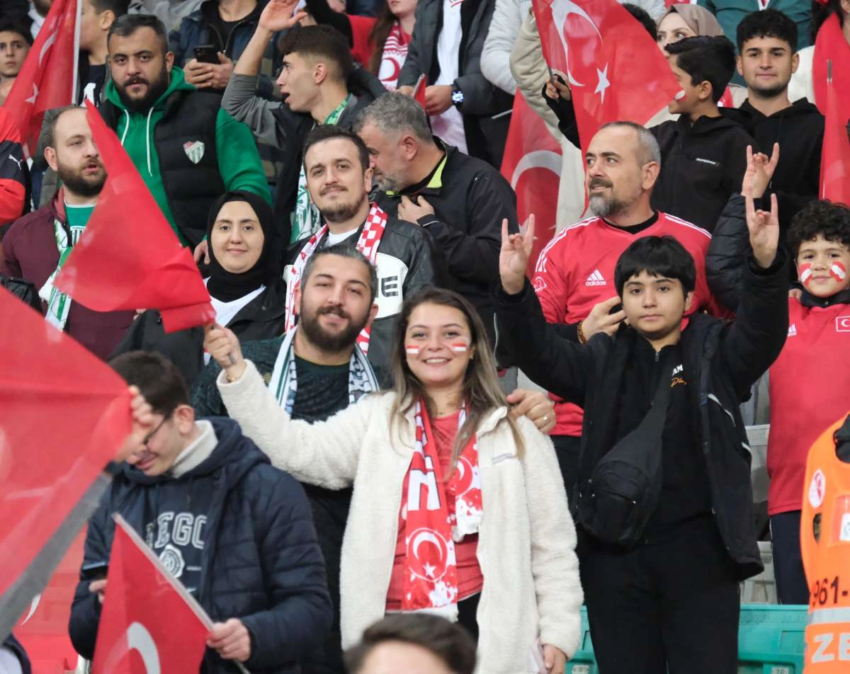 (ÖZEL) Türkiye-Bulgaristan taraftar fotoğrafları