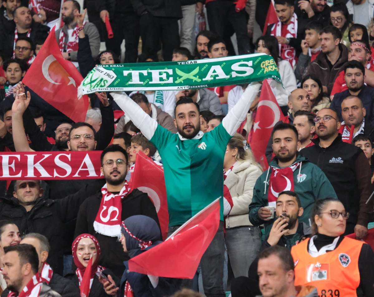 (ÖZEL) Türkiye-Bulgaristan taraftar fotoğrafları