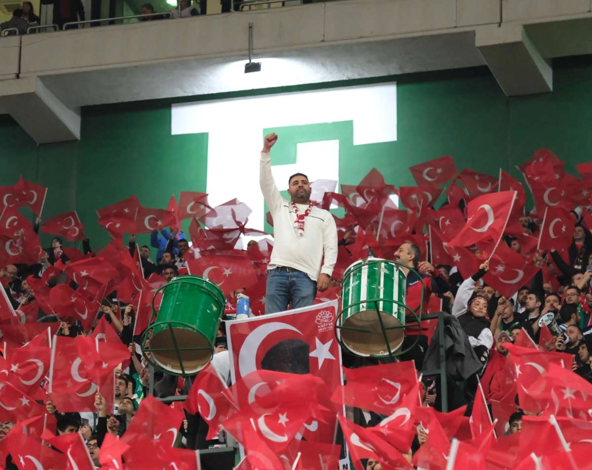 (ÖZEL) Türkiye-Bulgaristan taraftar fotoğrafları