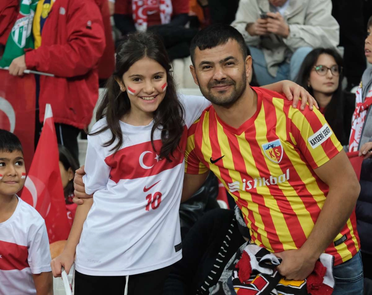 (ÖZEL) Türkiye-Bulgaristan taraftar fotoğrafları