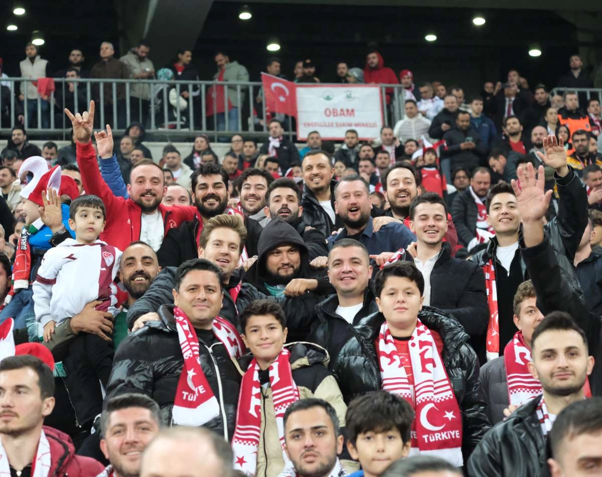 (ÖZEL) Türkiye-Bulgaristan taraftar fotoğrafları