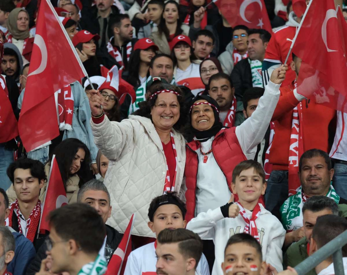 (ÖZEL) Türkiye-Bulgaristan taraftar fotoğrafları