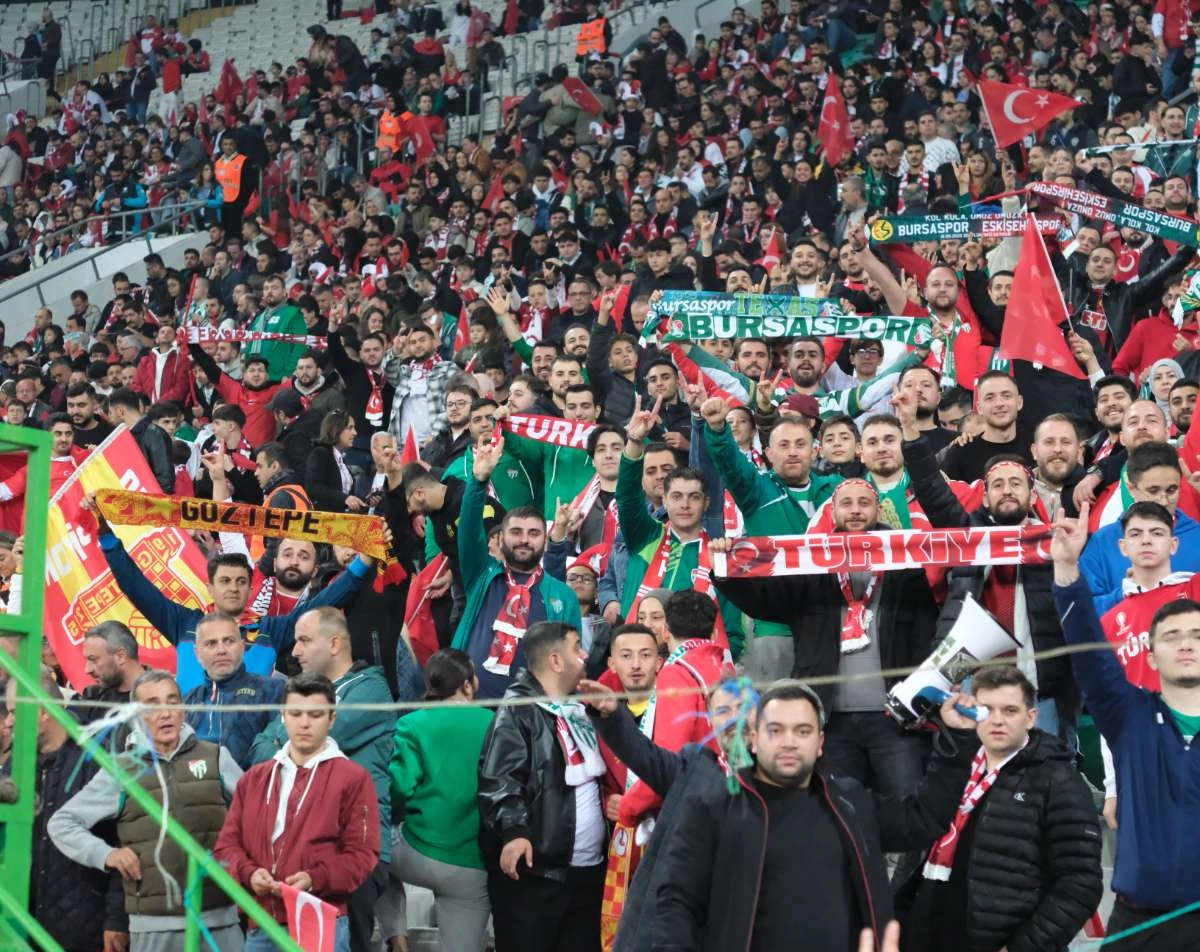 (ÖZEL) Türkiye-Bulgaristan taraftar fotoğrafları