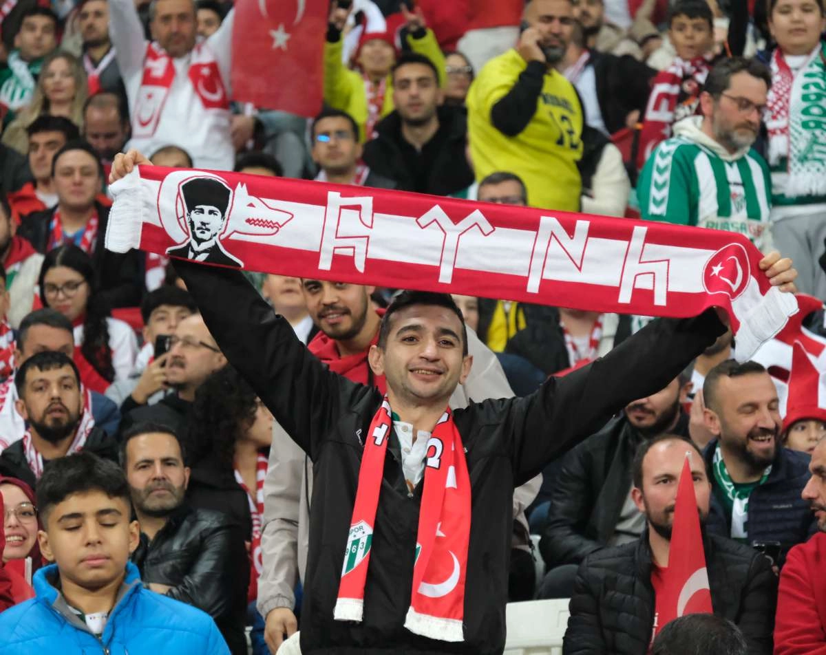 (ÖZEL) Türkiye-Bulgaristan taraftar fotoğrafları