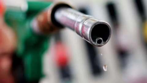 Benzine bir zam daha!