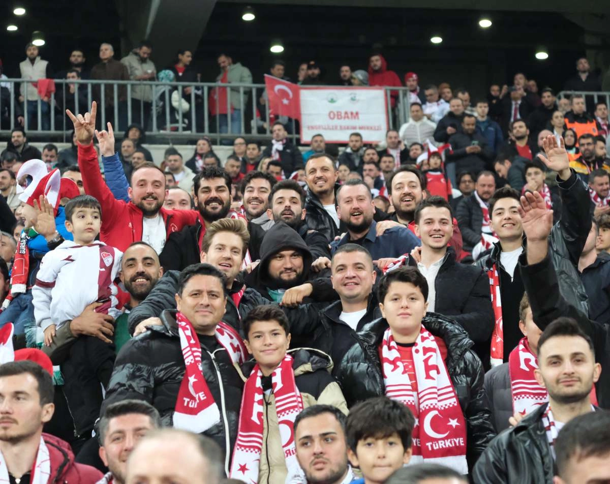 (ÖZEL) Türkiye-Bulgaristan taraftar fotoğrafları