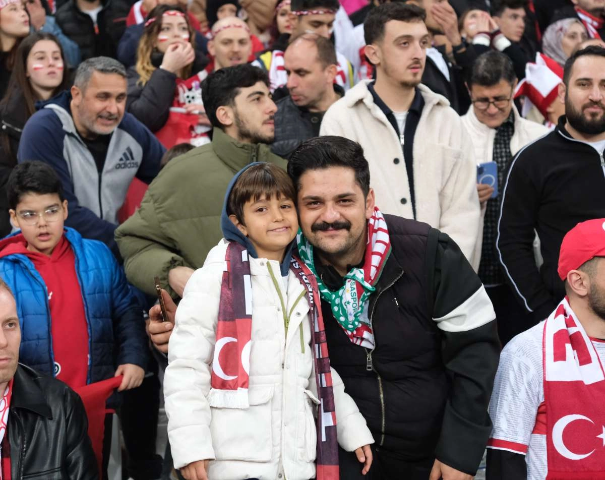 (ÖZEL) Türkiye-Bulgaristan taraftar fotoğrafları