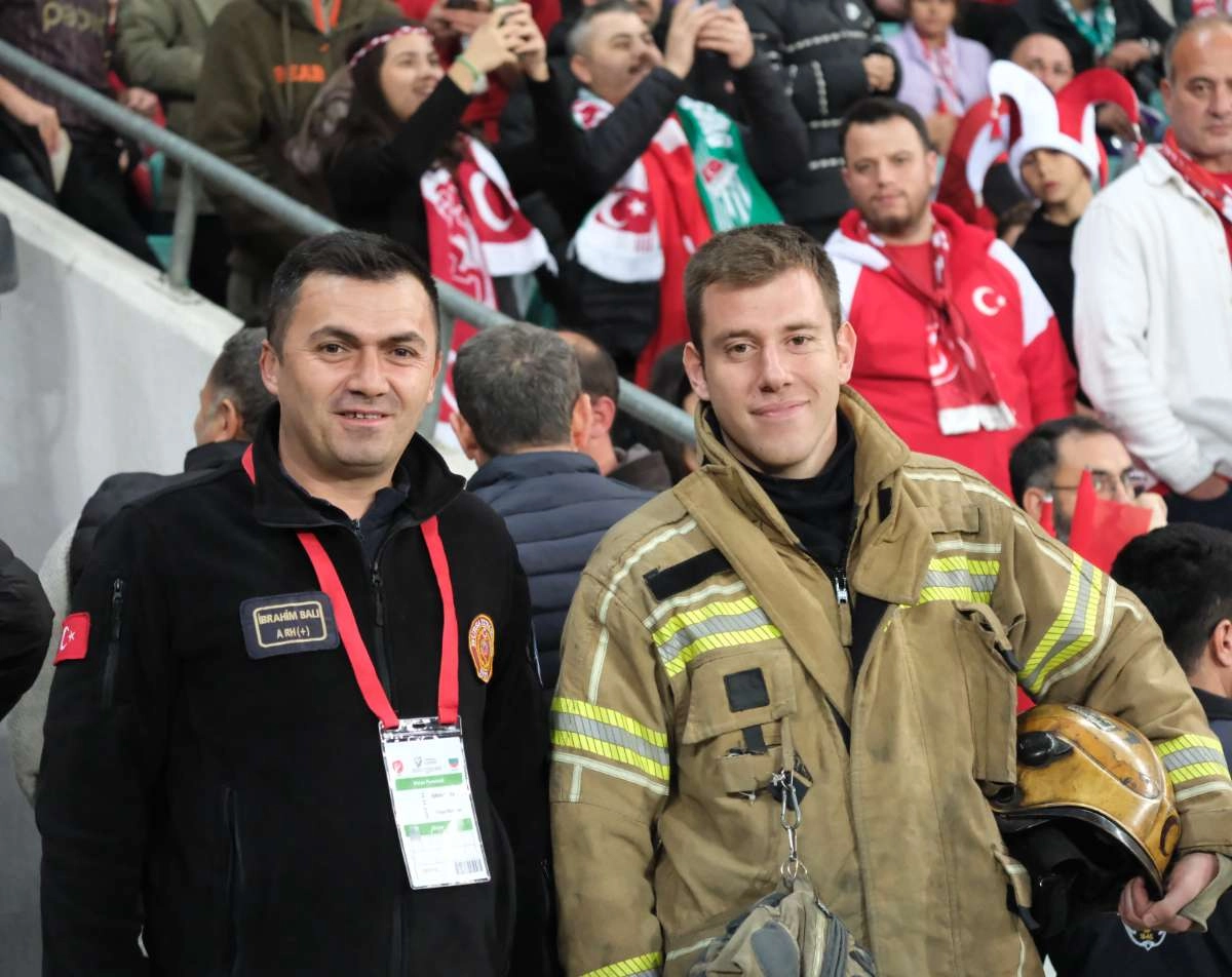 (ÖZEL) Türkiye-Bulgaristan taraftar fotoğrafları