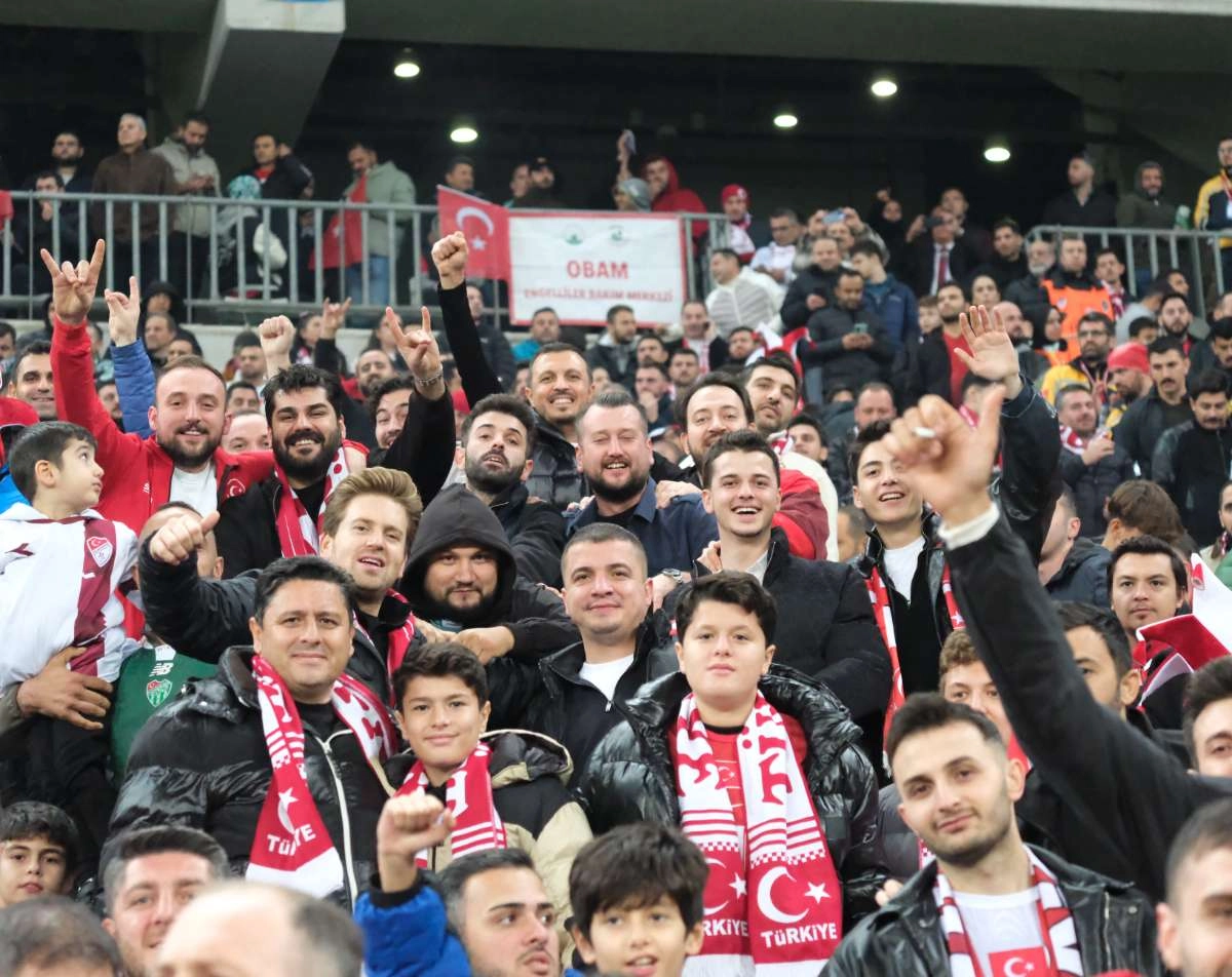 (ÖZEL) Türkiye-Bulgaristan taraftar fotoğrafları