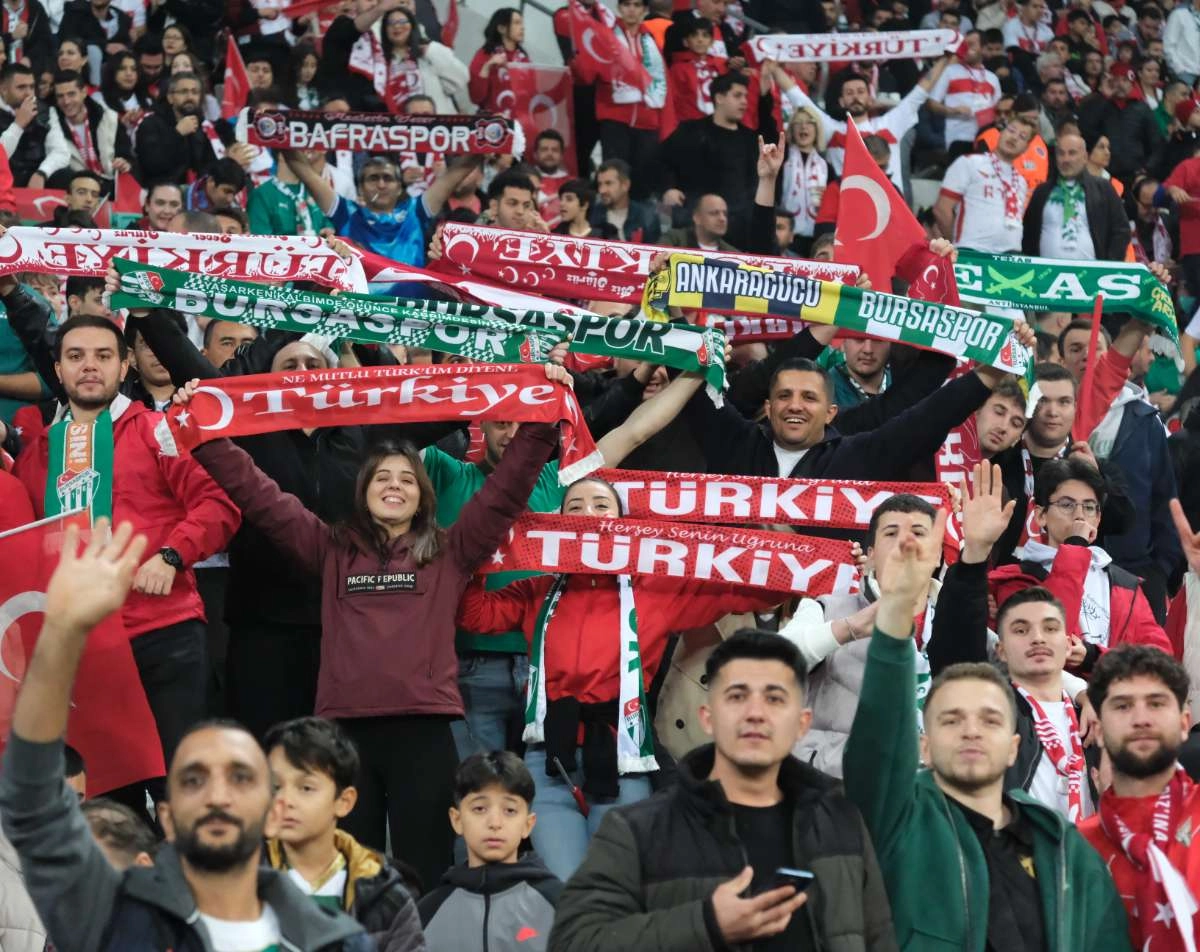 (ÖZEL) Türkiye-Bulgaristan taraftar fotoğrafları