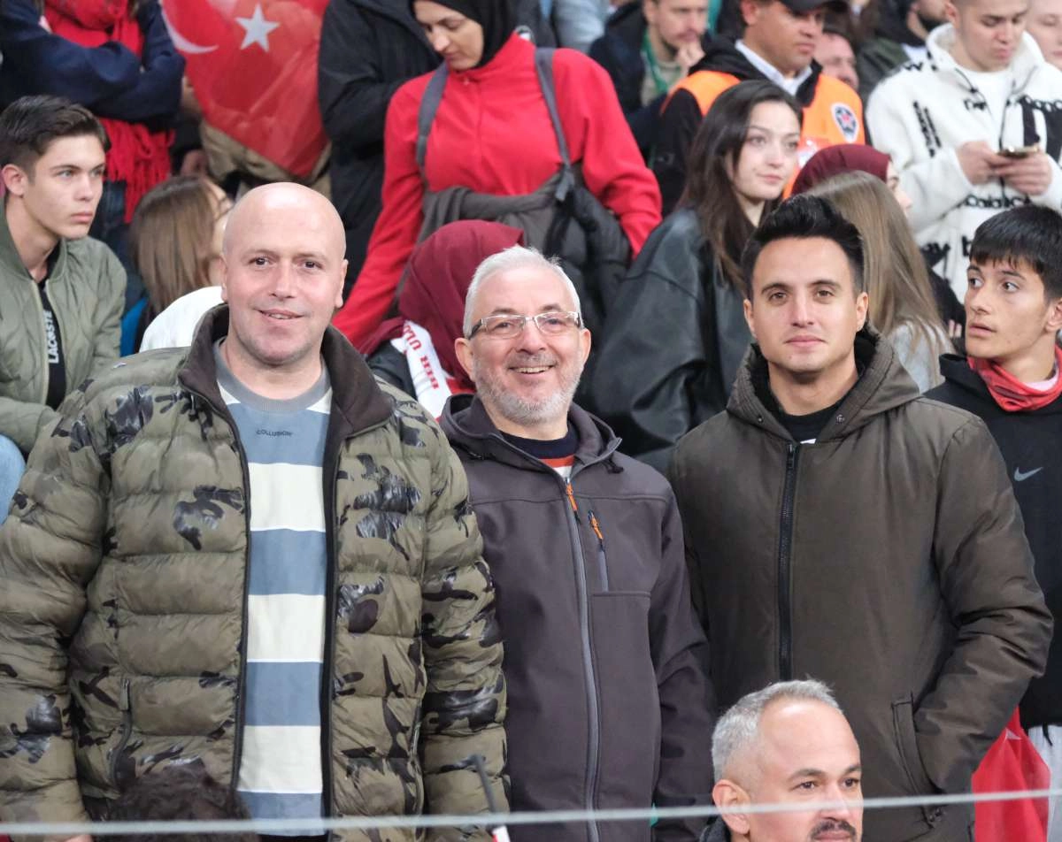 (ÖZEL) Türkiye-Bulgaristan taraftar fotoğrafları