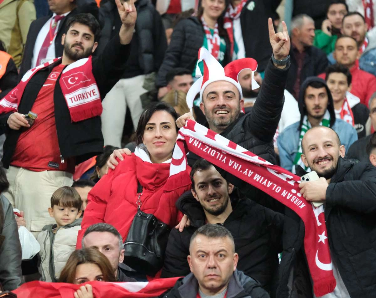 (ÖZEL) Türkiye-Bulgaristan taraftar fotoğrafları