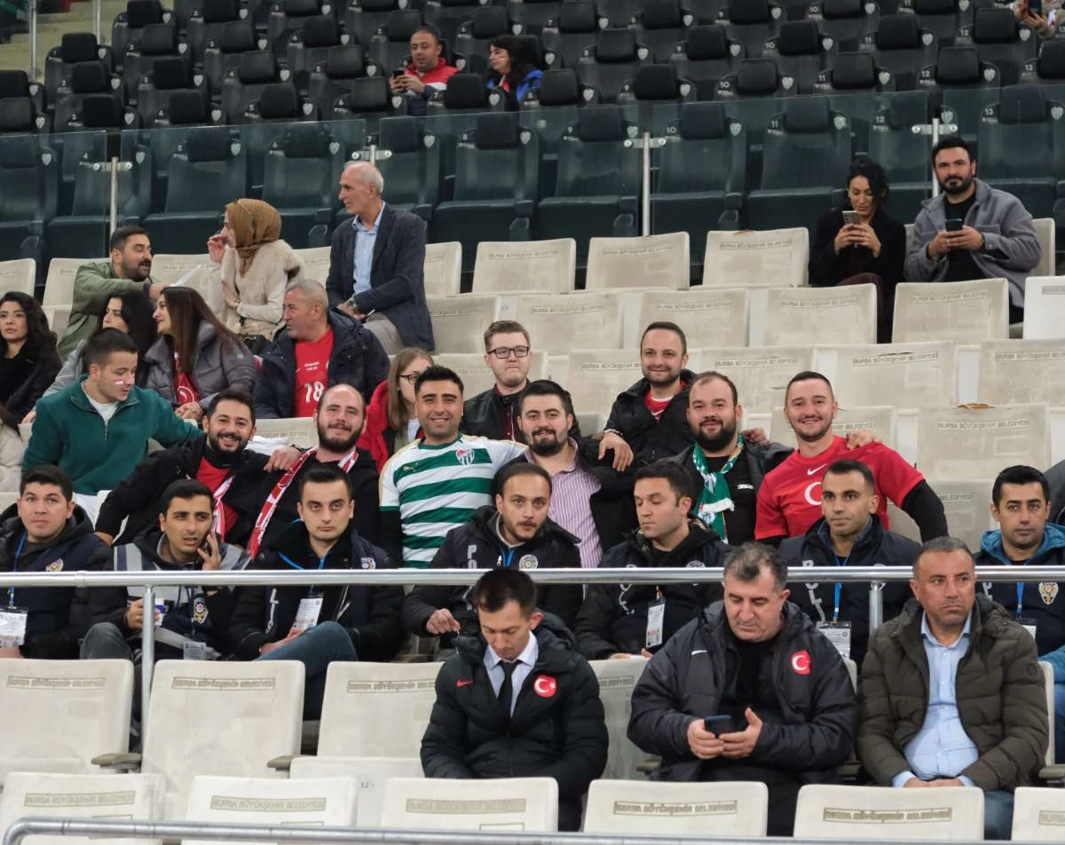 (ÖZEL) Türkiye-Bulgaristan taraftar fotoğrafları