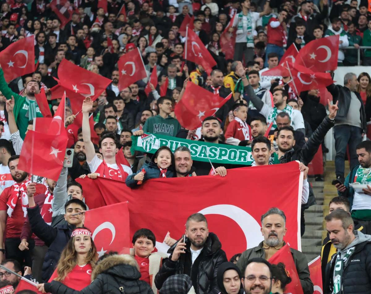 (ÖZEL) Türkiye-Bulgaristan taraftar fotoğrafları