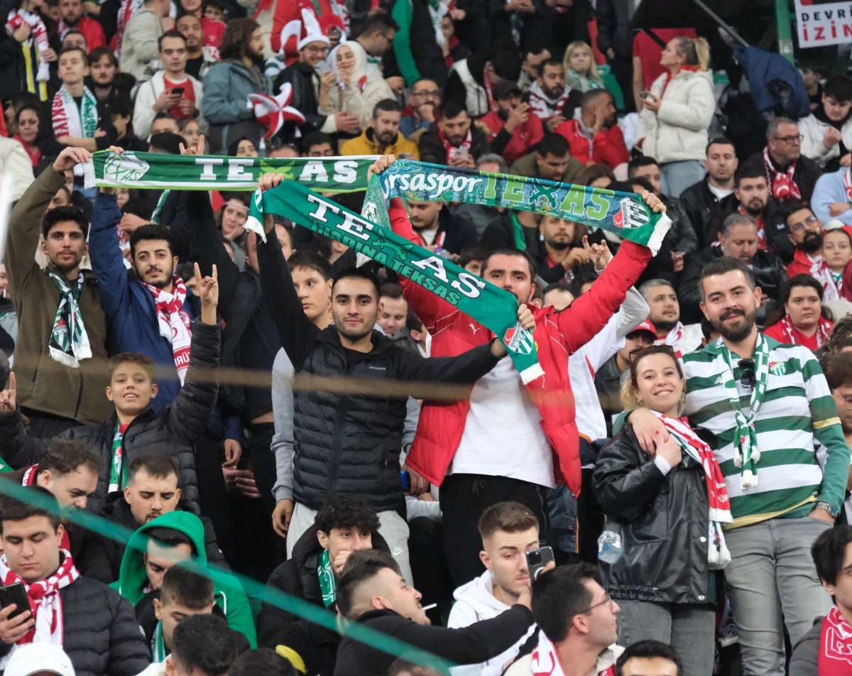 (ÖZEL) Türkiye-Bulgaristan taraftar fotoğrafları