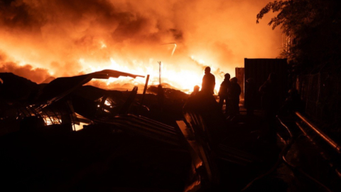 Arjantin'de sanayi bölgesinde şiddetli patlama