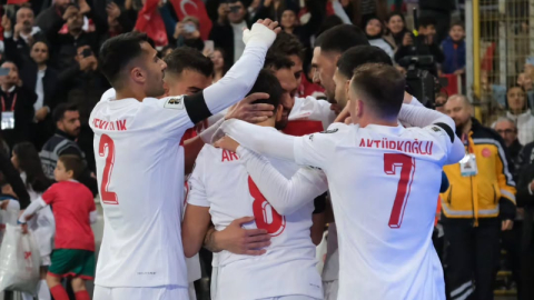 Yeşil zeminde dünün sonuçları