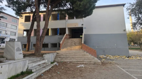 Bursa'da 43 yıllık okul yıkılıyor