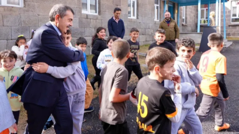 Bakan Tekin'den 'ara tatil' açıklaması