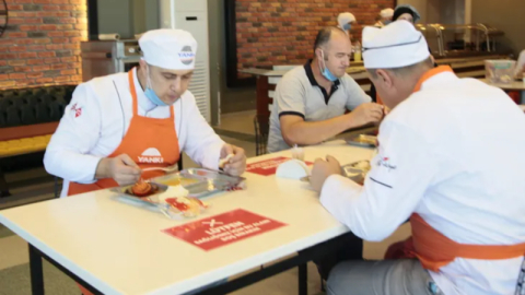 Toplu yemekte ucuzluk yarışı toplum sağlığını tehdit ediyor