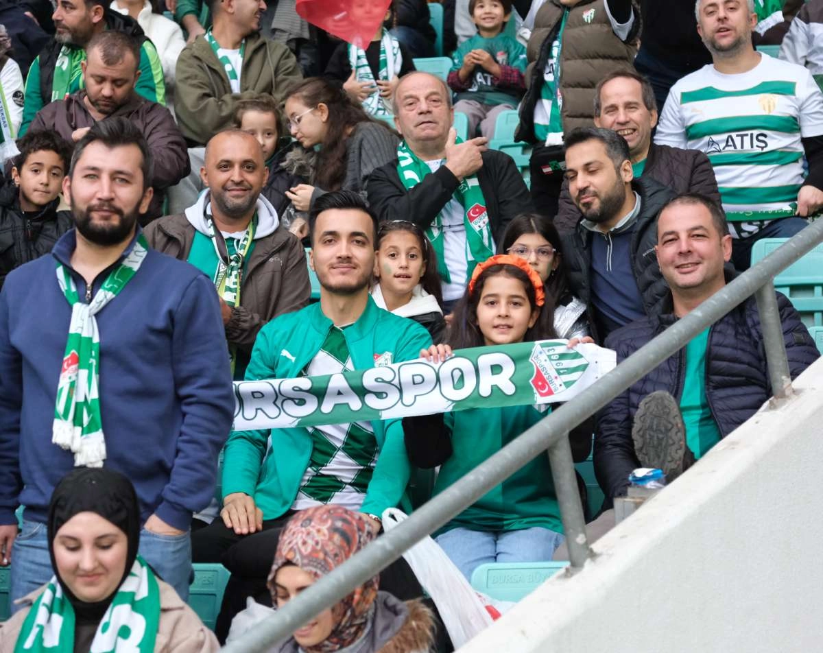(ÖZEL) Bursaspor - Fethiyespor taraftar fotoğrafları 1