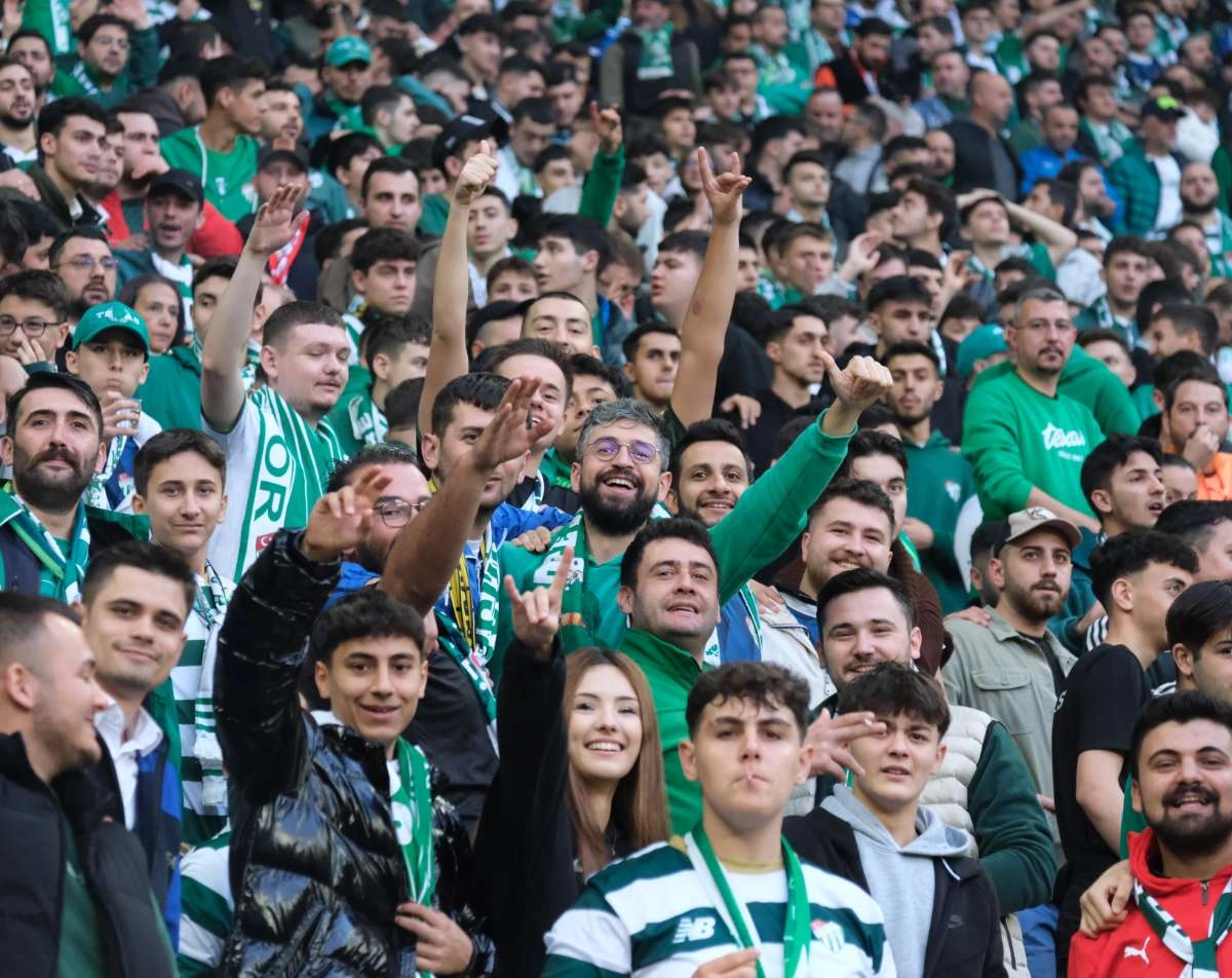 (ÖZEL) Bursaspor - Fethiyespor taraftar fotoğrafları 1