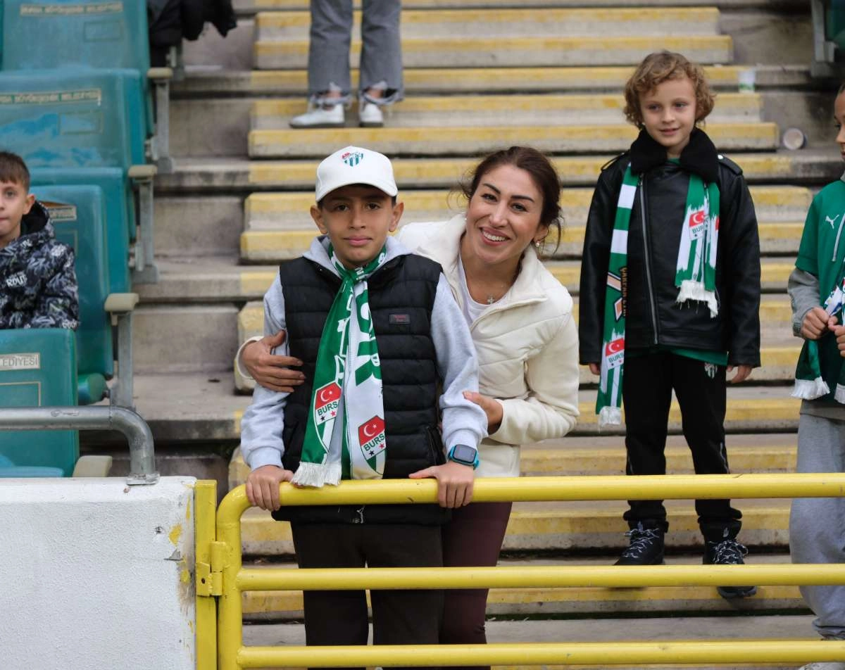(ÖZEL) Bursaspor - Fethiyespor taraftar fotoğrafları 1