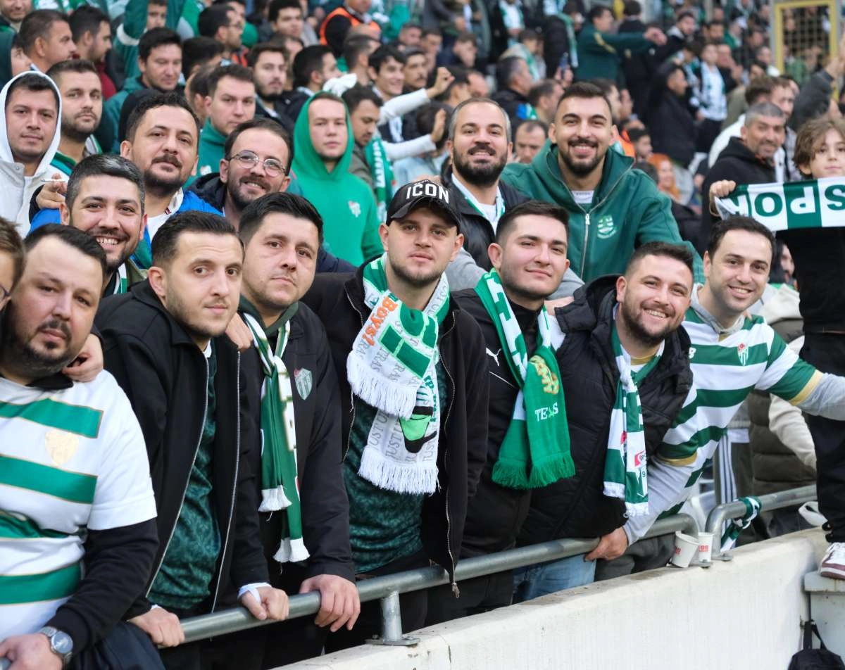 (ÖZEL) Bursaspor - Fethiyespor taraftar fotoğrafları 1