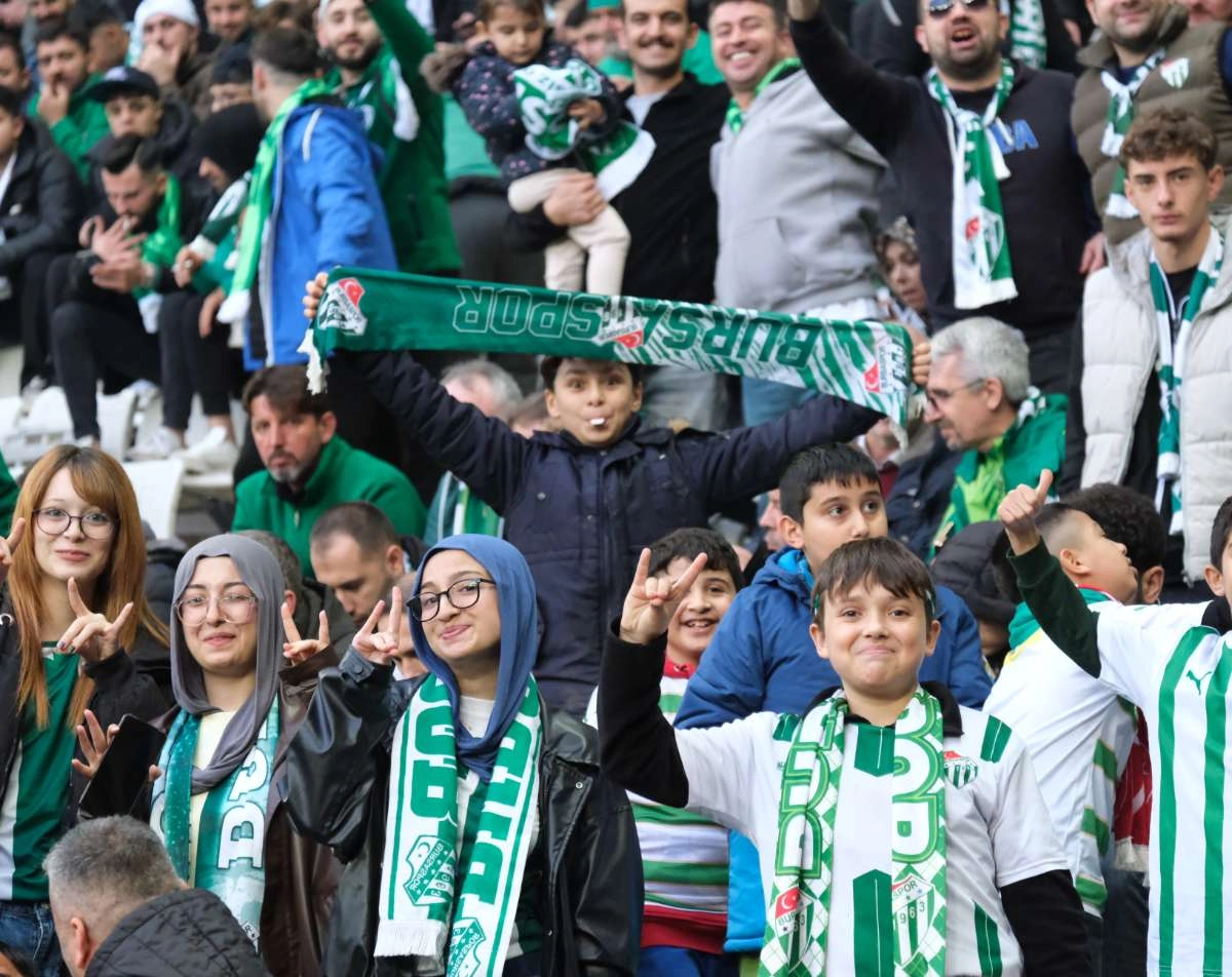 (ÖZEL) Bursaspor - Fethiyespor taraftar fotoğrafları 1
