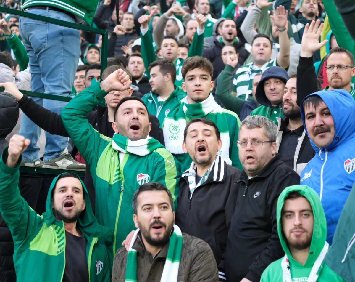(ÖZEL) Bursaspor - Fethiyespor taraftar fotoğrafları 1