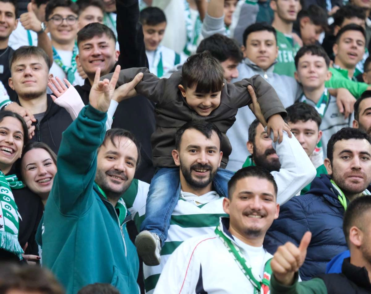 (ÖZEL) Bursaspor - Fethiyespor taraftar fotoğrafları 1