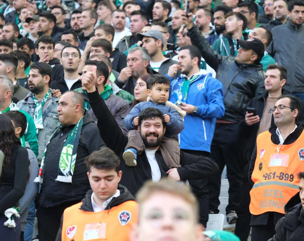 (ÖZEL) Bursaspor - Fethiyespor taraftar fotoğrafları 1