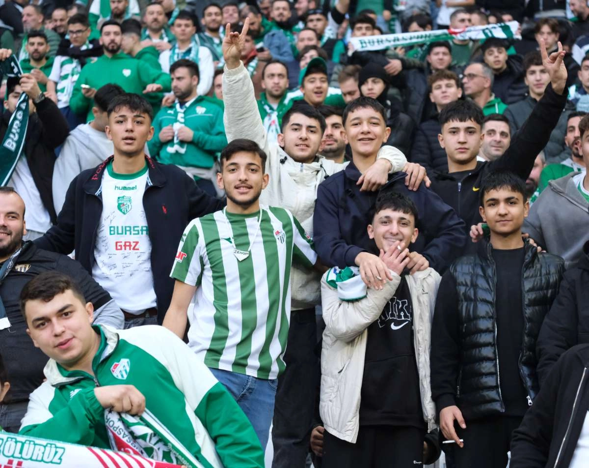 (ÖZEL) Bursaspor - Fethiyespor taraftar fotoğrafları 1