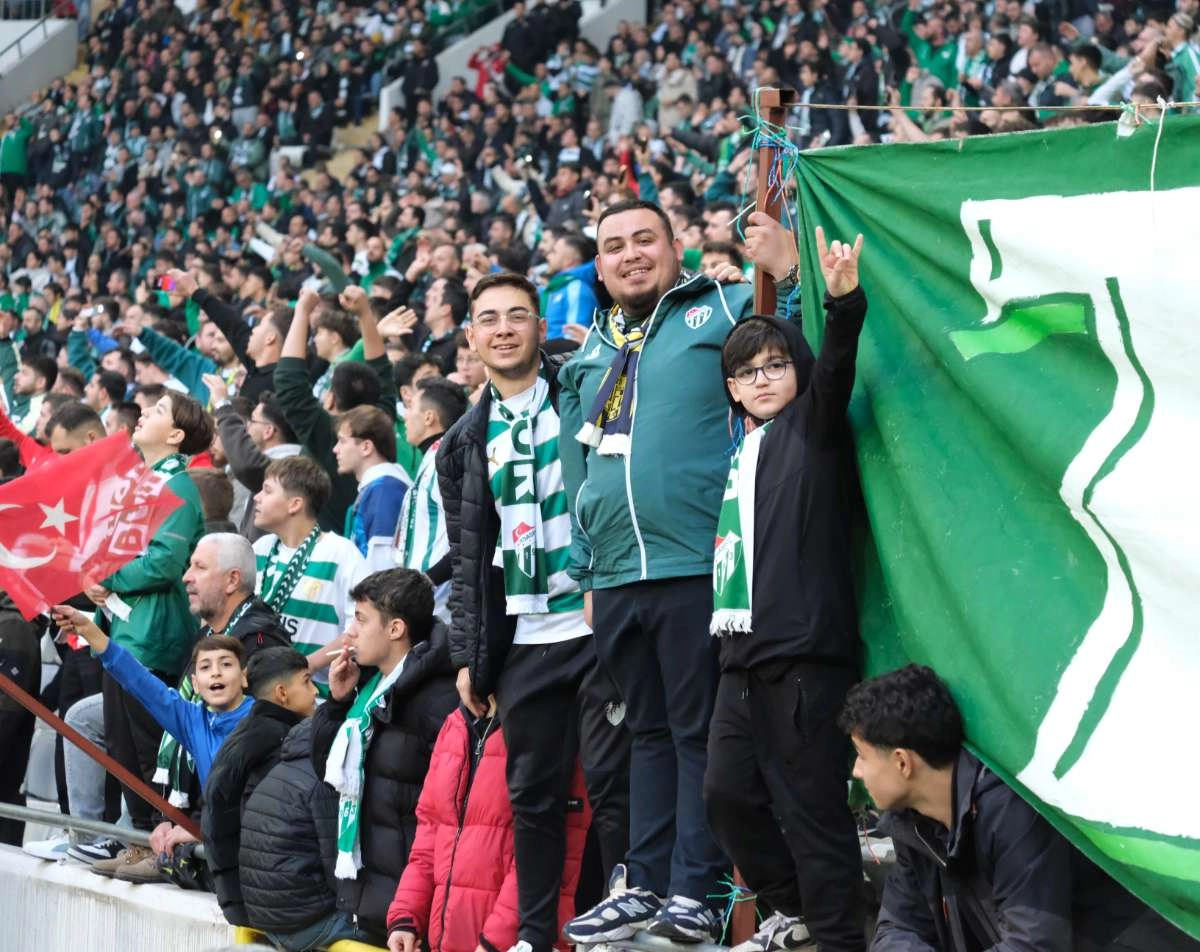 (ÖZEL) Bursaspor - Fethiyespor taraftar fotoğrafları 1