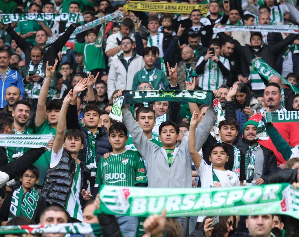 (ÖZEL) Bursaspor - Fethiyespor taraftar fotoğrafları 1
