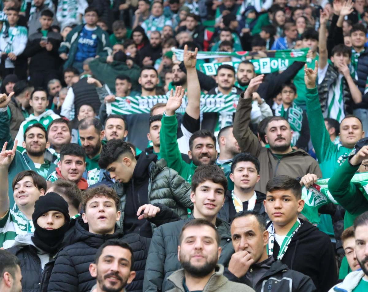 (ÖZEL) Bursaspor - Fethiyespor taraftar fotoğrafları 1