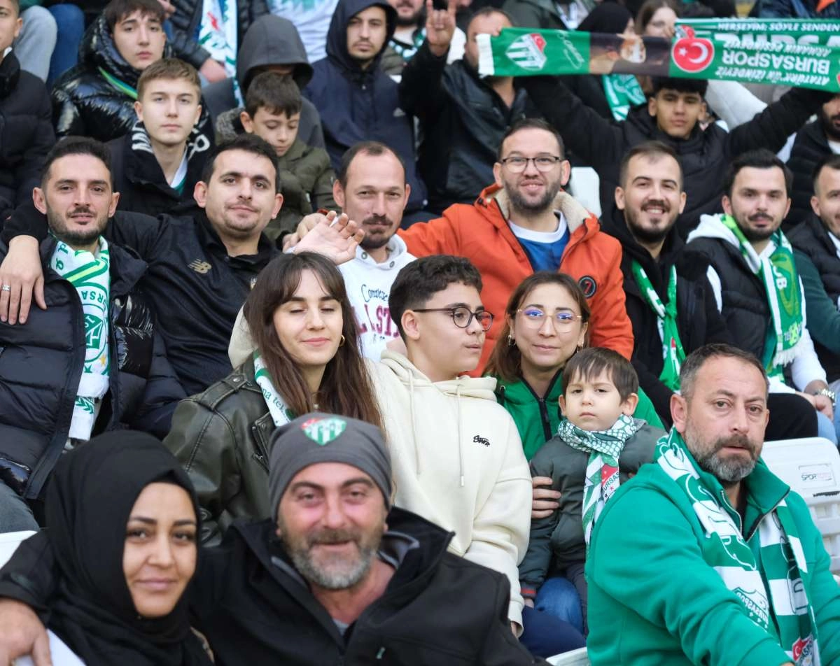 (ÖZEL) Bursaspor - Fethiyespor taraftar fotoğrafları 1