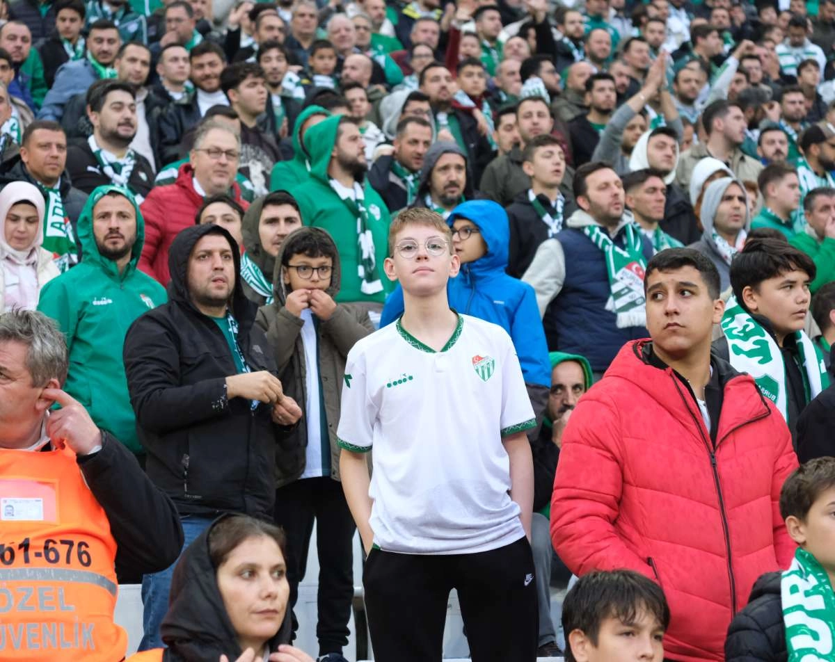 (ÖZEL) Bursaspor - Fethiyespor taraftar fotoğrafları 1