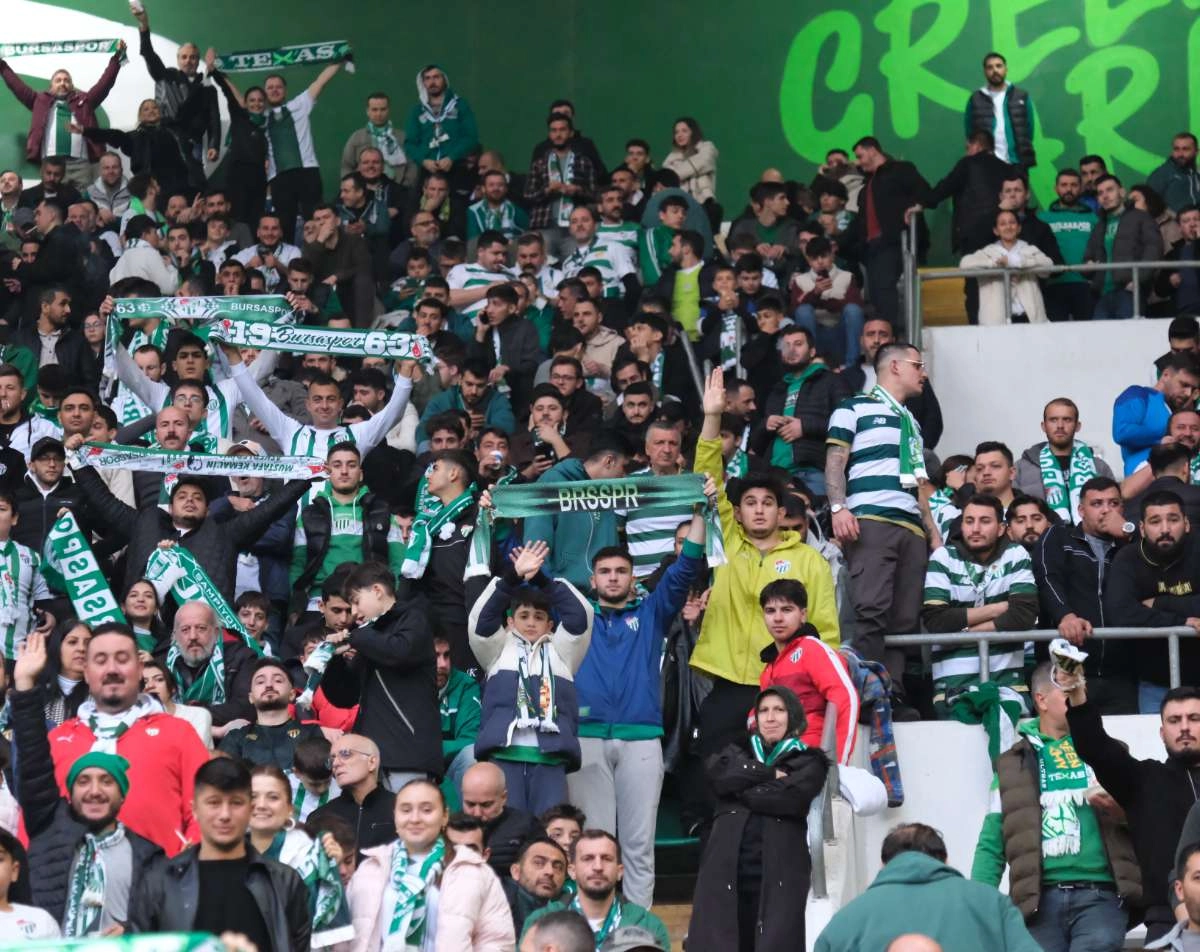 (ÖZEL) Bursaspor - Fethiyespor taraftar fotoğrafları 1