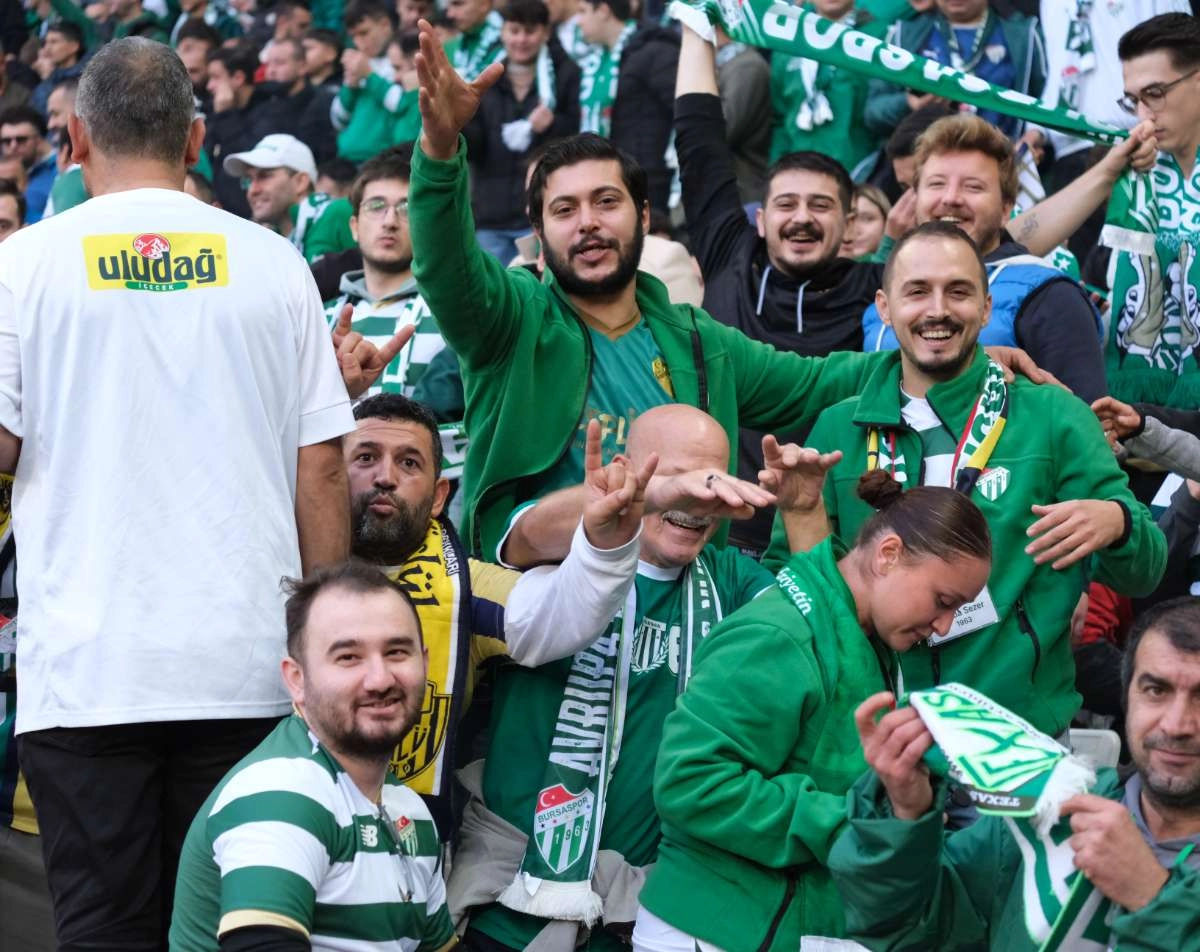 (ÖZEL) Bursaspor - Fethiyespor taraftar fotoğrafları 1
