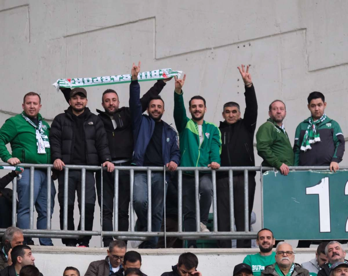 (ÖZEL) Bursaspor - Fethiyespor taraftar fotoğrafları 1