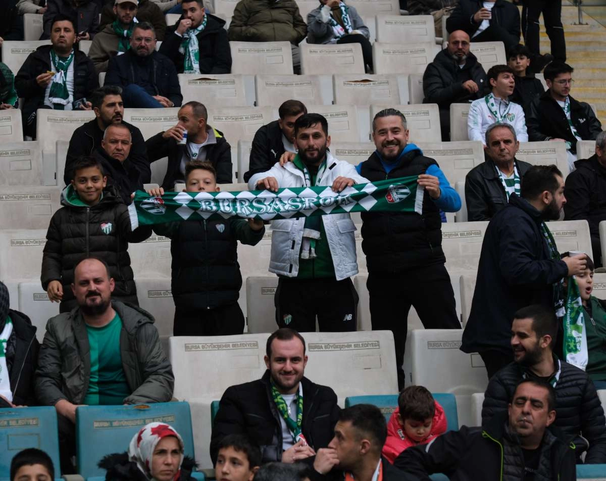 (ÖZEL) Bursaspor - Fethiyespor taraftar fotoğrafları 1