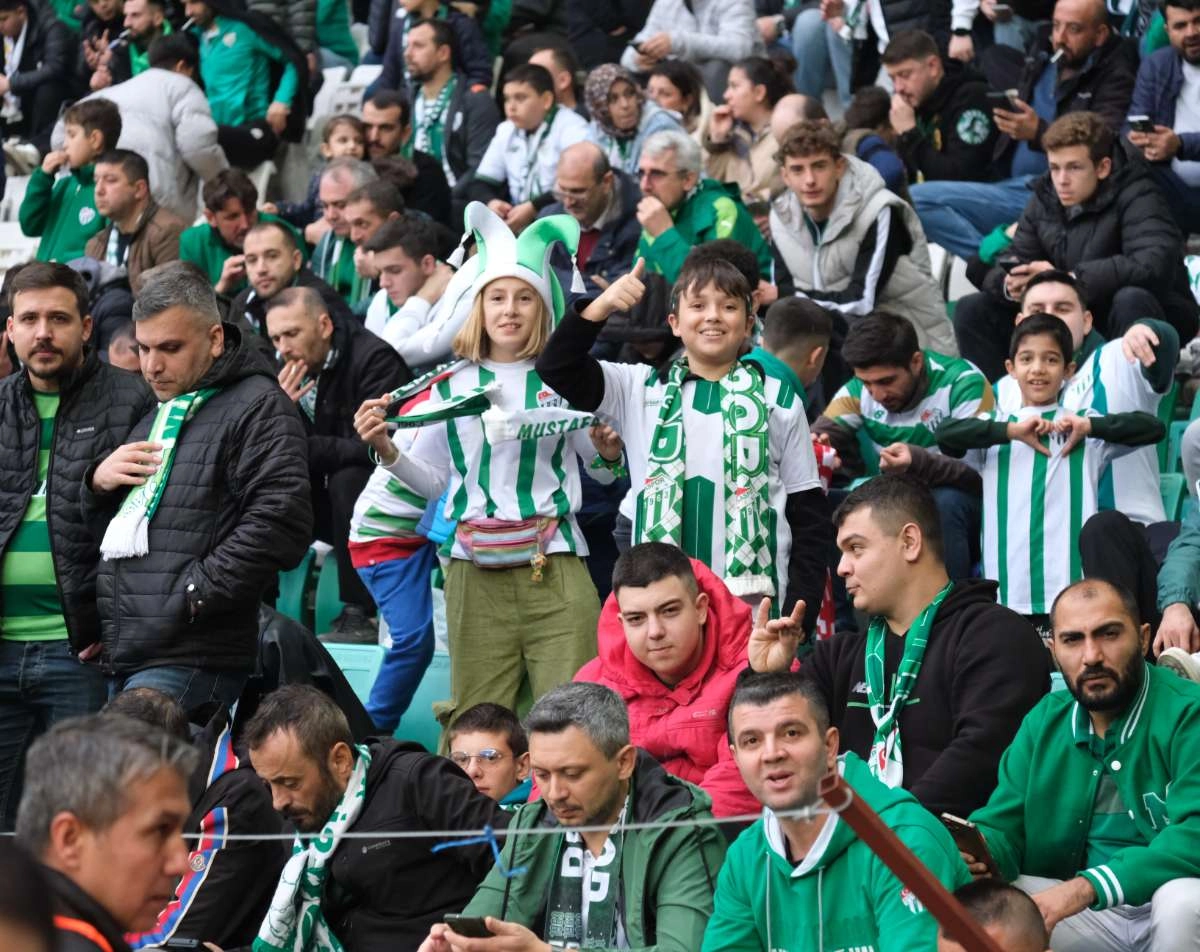 (ÖZEL) Bursaspor - Fethiyespor taraftar fotoğrafları 1