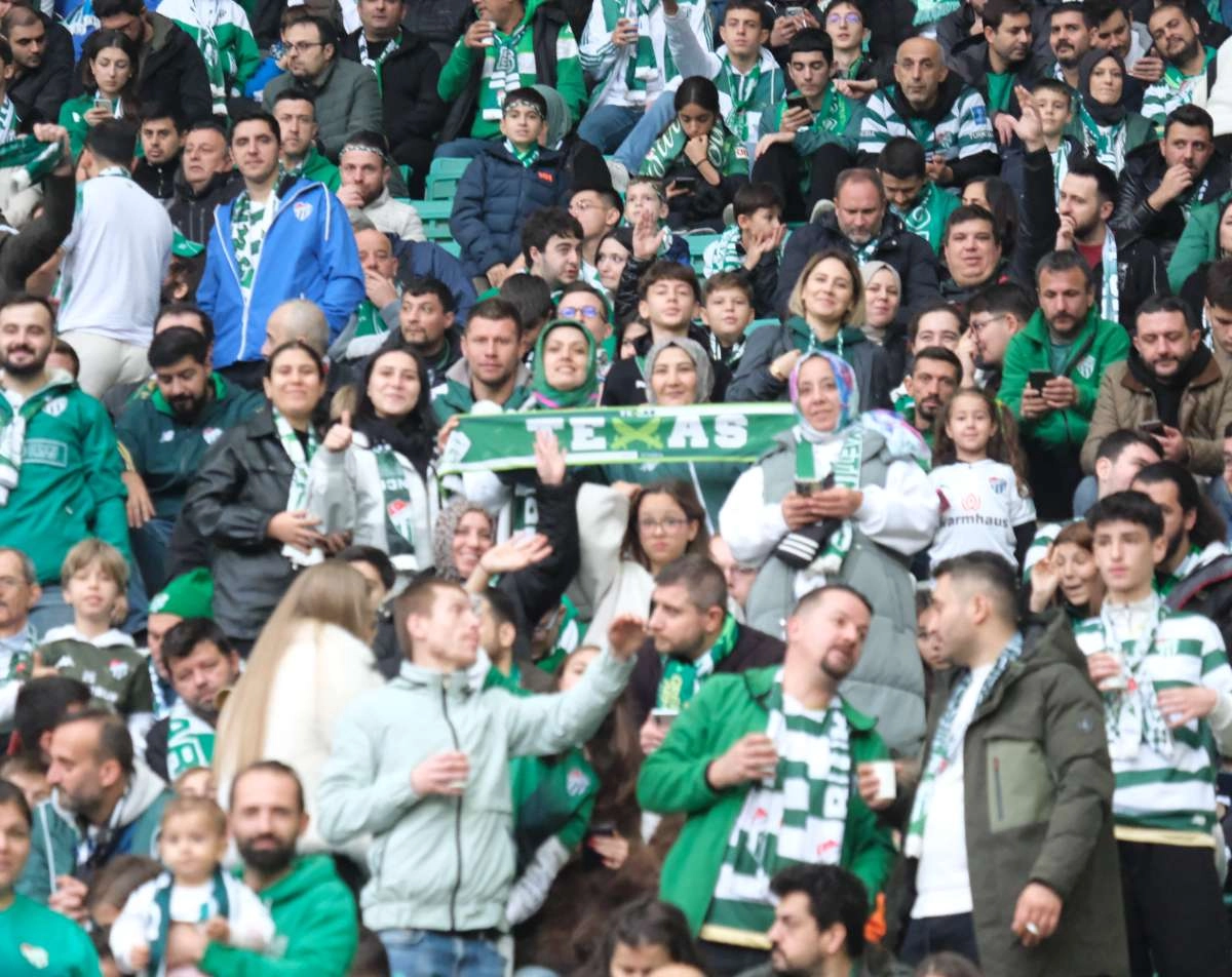 (ÖZEL) Bursaspor - Fethiyespor taraftar fotoğrafları 1