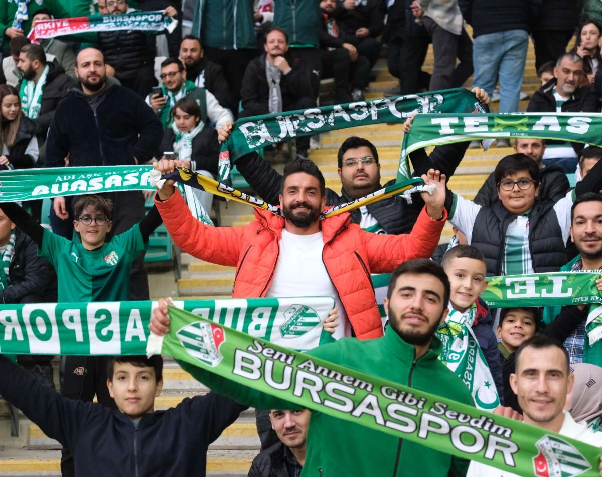 (ÖZEL) Bursaspor - Fethiyespor taraftar fotoğrafları 1