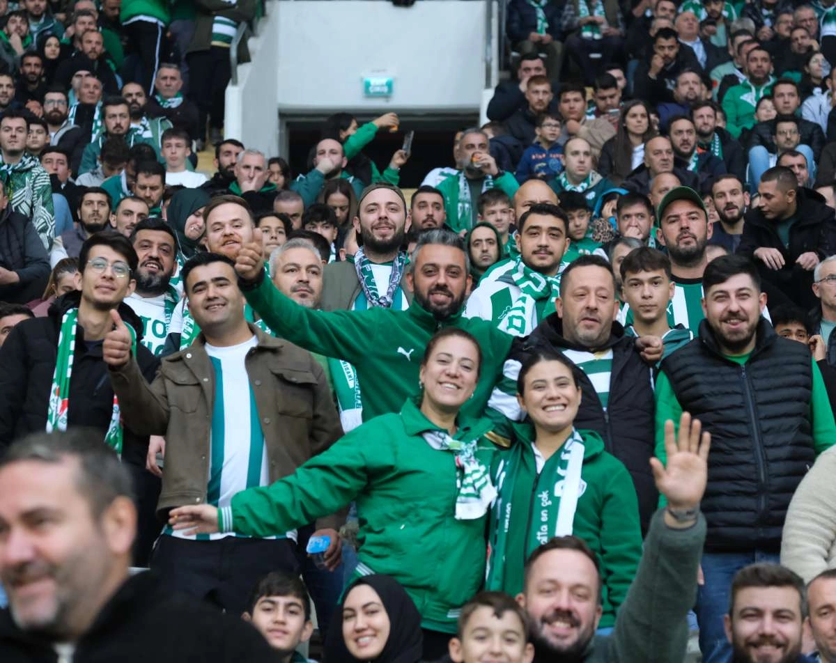 (ÖZEL) Bursaspor - Fethiyespor taraftar fotoğrafları 1